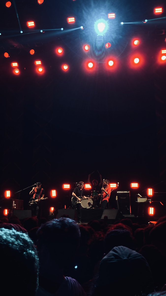 panchorous's tweet photo. Andres Calamaro. Mi artista. https://t.co/GX1n3XubOP