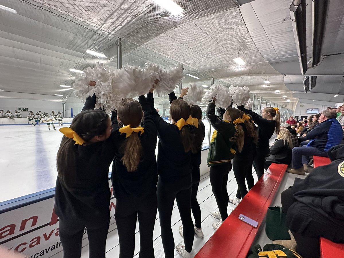 Howell__Cheer's tweet photo. Awesome 9-1 win over Canton @HowellVHockey! Off to a great start!! https://t.co/hlwLznwRPF