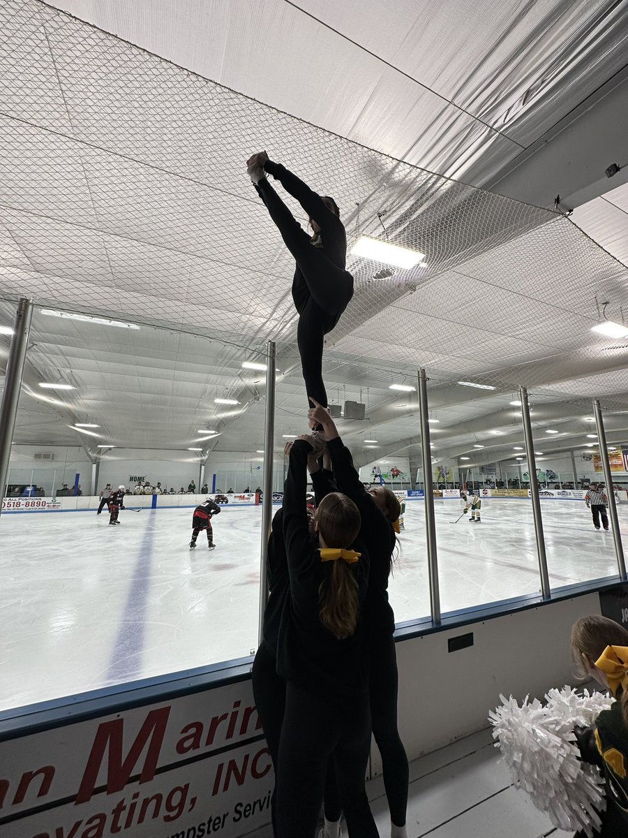 Howell__Cheer's tweet photo. Awesome 9-1 win over Canton @HowellVHockey! Off to a great start!! https://t.co/hlwLznwRPF