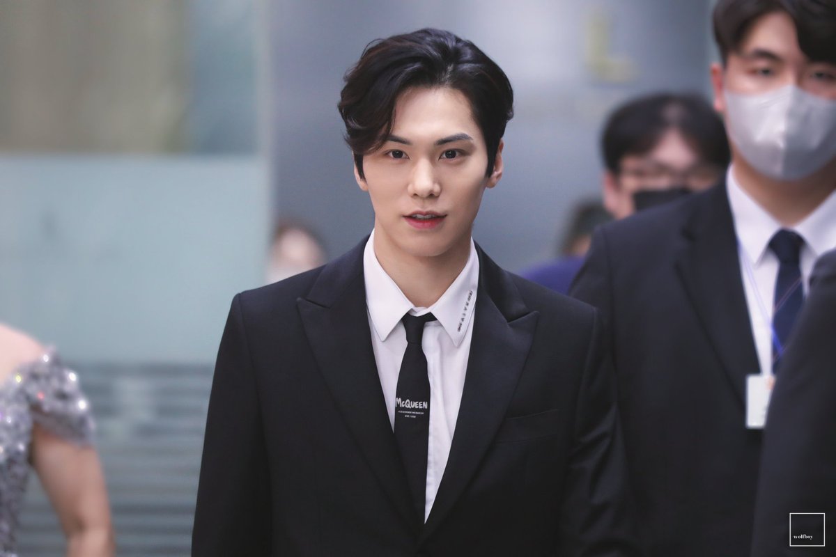 hourlypmh's tweet photo. #라키 #ROCKY #PARKMINHYUK #박민혁
ctto https://t.co/k214hYFc8D