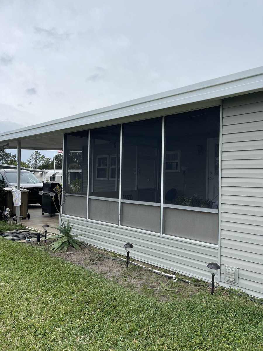 joesaluminumllc's tweet image. Rescreened this entire lanai  #screen #screening #tornscreen #newscreen #rescreening #screenrepair #screenrepairs #screenreplacement #screenrepairservice #screenrepaircompany #screenporch #screenlanai #lanaiscreen #lanaiscreenrepair #lanaiscreenrepairs #lanaiscreenrepairservice