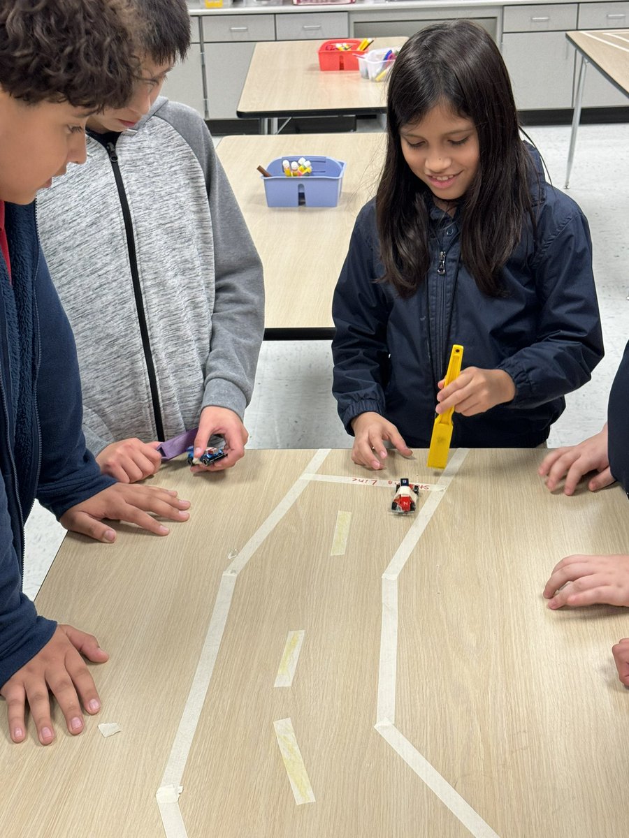 Miller Int Children Interacting After School tweet media