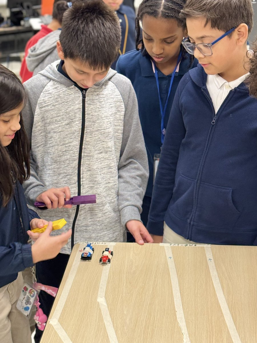 Miller Int Children Interacting After School tweet media