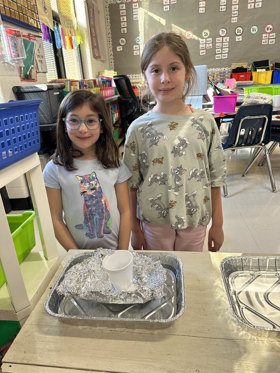 MrsKomenda's tweet photo. Book buddies + STEM Projects = LOTS OF FUN!! ❤️❤️ Today we created “turkey cages” and “Mayflower ships” with our buddies! The creativity and teamwork was spectacular! @keenan137 #CAMagicintheJourney #CAEngaged #CALovetoLearn #engageD64 https://t.co/3u5Mee1myD