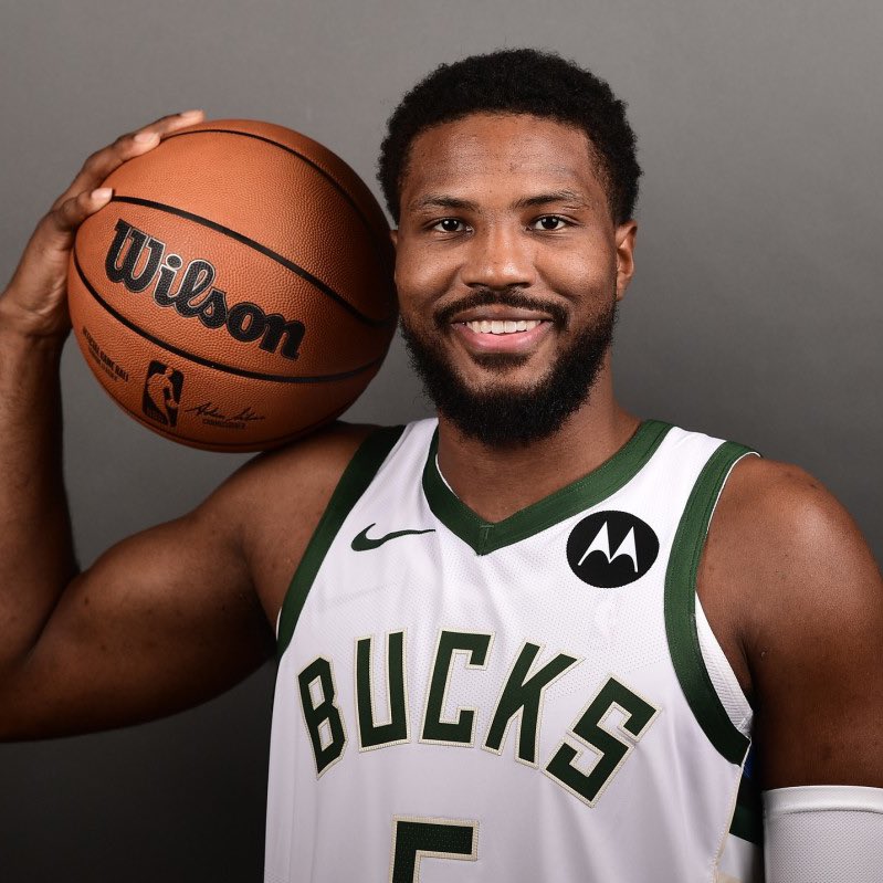 LegionHoops's tweet photo. Malik Beasley tonight:

30 points
11-14 FGM
8-13 3PM

Bucket getter. 🔥 https://t.co/xdfqdByr8L