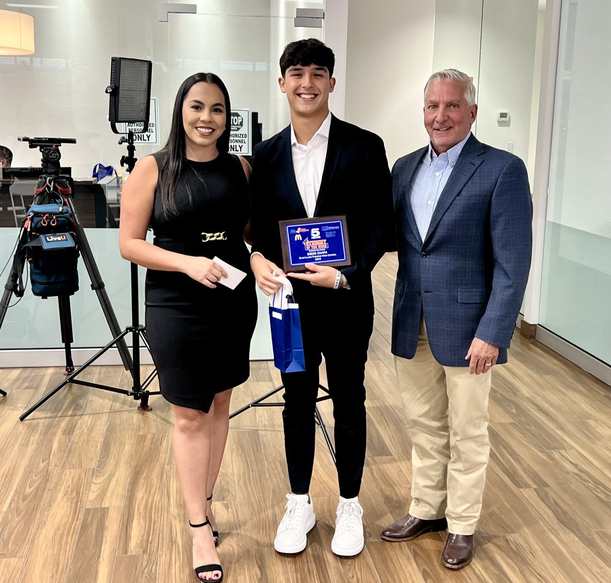 DB_GoCenter's tweet photo. Beyond proud of our @krgv student of the week, Diego Chapa of @sphsdbacknation and all the other recipients. Keep working hard! #makingusproud https://t.co/gDAT5dOevi