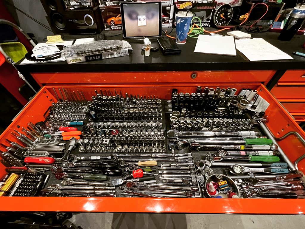 nary_metal's tweet photo. #TopDrawerTuesday https://t.co/XyhCbhv6bw