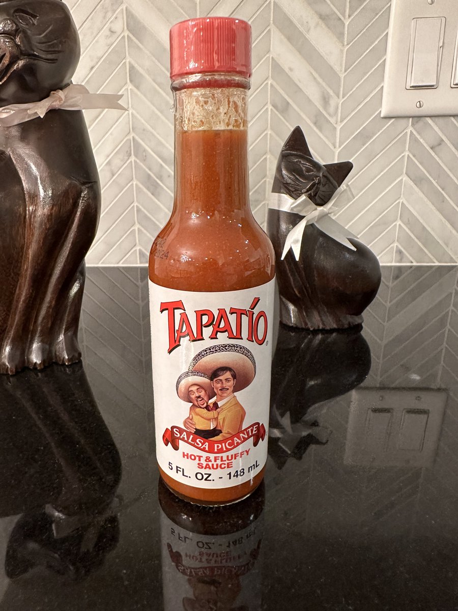 jackjack621's tweet photo. @fluffyguy "I need a signed #FluffyFunko in my life”
My Hot and Fluffy #tapatiío sauce needs company! https://t.co/3NmYuno7UM