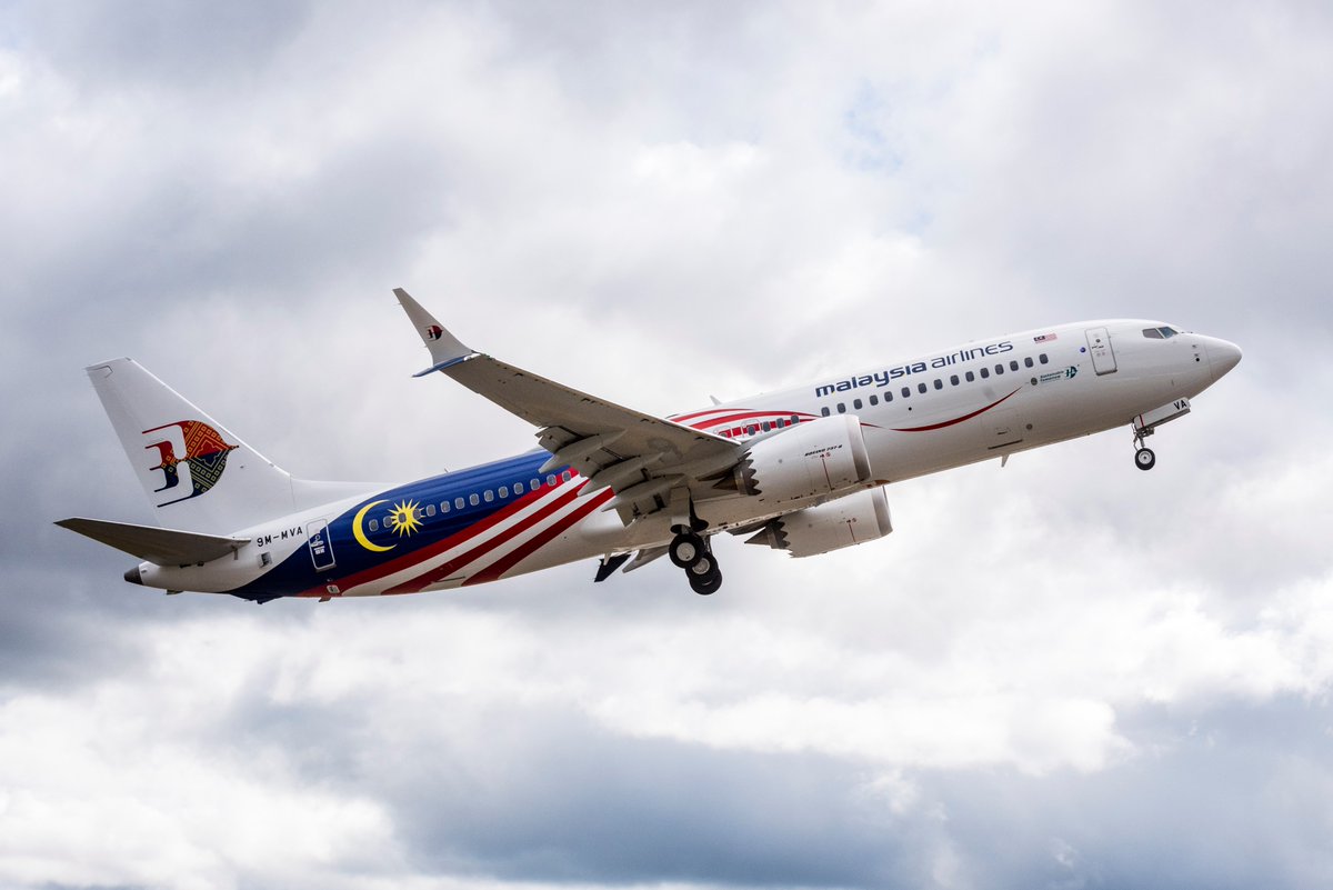 BoeingAirplanes's tweet image. Welcoming a new era of comfort, design and efficiency with @MAS!

Malaysia Airlines received its first 737-8 airplane today, adorned with a striking new livery featuring a songket motif that pays tribute to the country's vibrant cultural heritage.