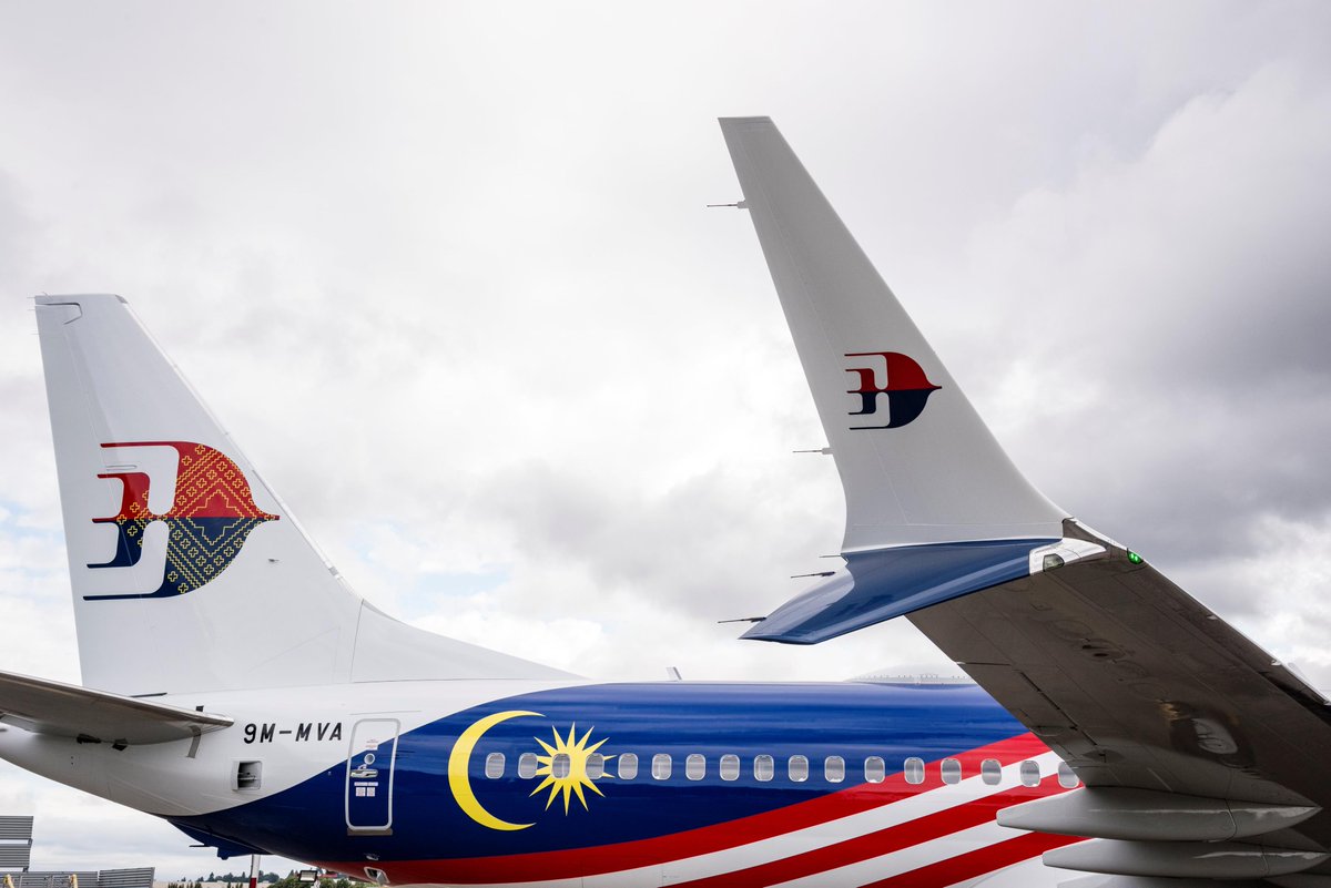 BoeingAirplanes's tweet image. Welcoming a new era of comfort, design and efficiency with @MAS!

Malaysia Airlines received its first 737-8 airplane today, adorned with a striking new livery featuring a songket motif that pays tribute to the country's vibrant cultural heritage.