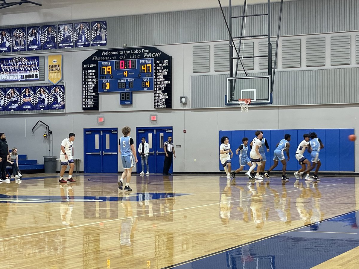 Tonight we packed the Den and got the “W”. Great job gentlemen. #LHSLegacyTour ⁦<a href="/CoachCCastillo/">Chris Castillo</a>⁩ ⁦<a href="/LehmanHighLobos/">Lehman High Lobos</a>⁩ ⁦<a href="/zunigak13/">Karen Zuniga</a>⁩