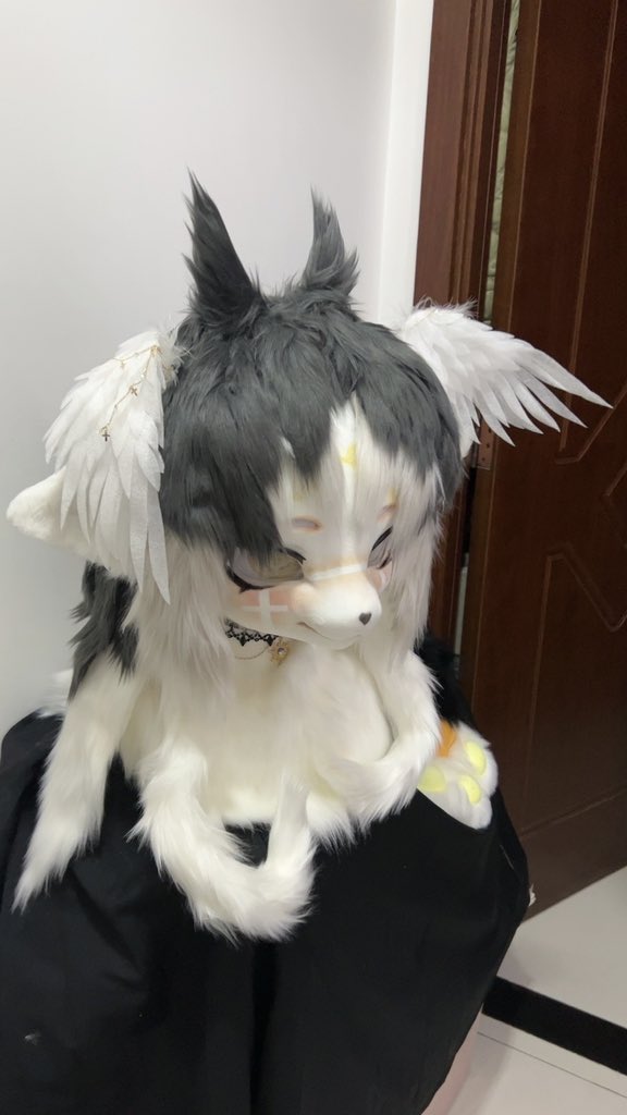 Yvette_yiweite's tweet photo. The lamb has been taken away by the teacher for $233

#kigurumiFurry #fursuit #fursuitcommission #fursuit #fursuitpartial #furryfandom https://t.co/J0OxVcxpTV