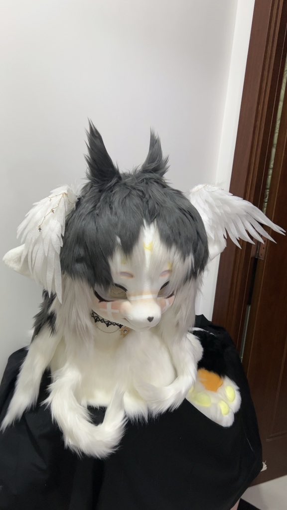 Yvette_yiweite's tweet photo. The lamb has been taken away by the teacher for $233

#kigurumiFurry #fursuit #fursuitcommission #fursuit #fursuitpartial #furryfandom https://t.co/J0OxVcxpTV