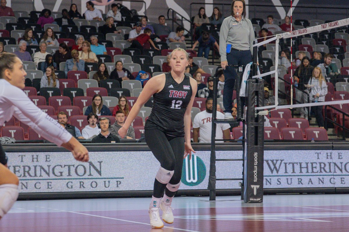 Starting match day with a birthday 🥳

Happy birthday, Audrey!

#BuildTheEmpire | #OneTROY 🏐⚔️