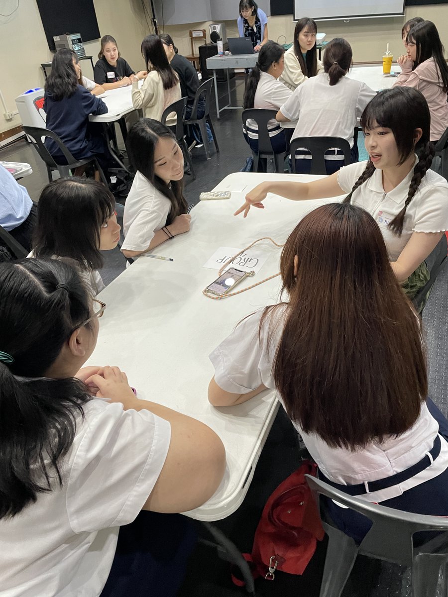 english_kc1948's tweet image. 奥村先生３年生ゼミフィリピン海外研修🇸🇽Assumption Collegeの授業、キャンパスツアー、人気のJollibeeでランチ、お買物まで、両学学生がいっしょに過ごし親しくなりました👩‍❤️‍👩 #神戸女学院大学英文学科 #神戸女学院大学国際学部 #KobeCollegeSchoolofInternationalStudies #AssumptionCollege #ゼミ研修