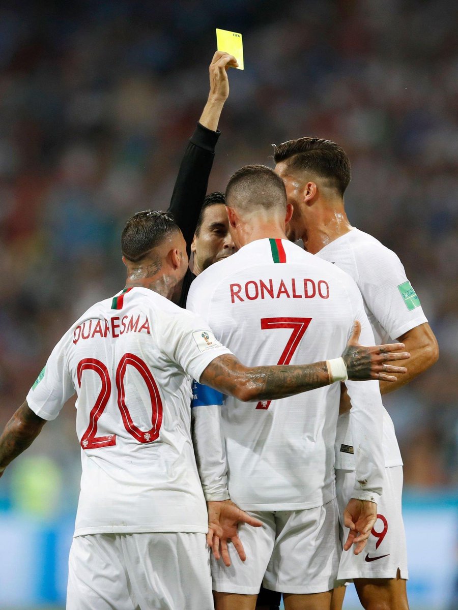 SomosAnalistas_'s tweet photo. ¡NUEVA PROPUESTA! 👨‍⚖️

FIFA planea introducir una tarjeta que expulse durante 10 minutos a cualquier jugador que discuta con el árbitro 

🗞️Time Sport https://t.co/Xp5bHMM8gj