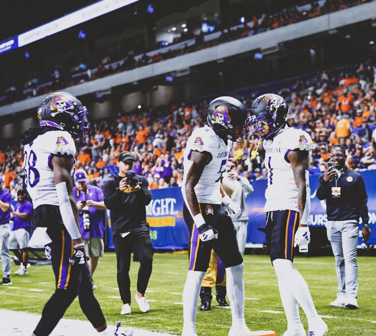 Thank you, Coach <a href="/Dyrell_Roberts/">Dyrell Roberts Sr.</a>. Blessed to receive an offer from East Carolina University 🟣🟡🏴‍☠️ <a href="/ECUPiratesFB/">ECU Football</a>