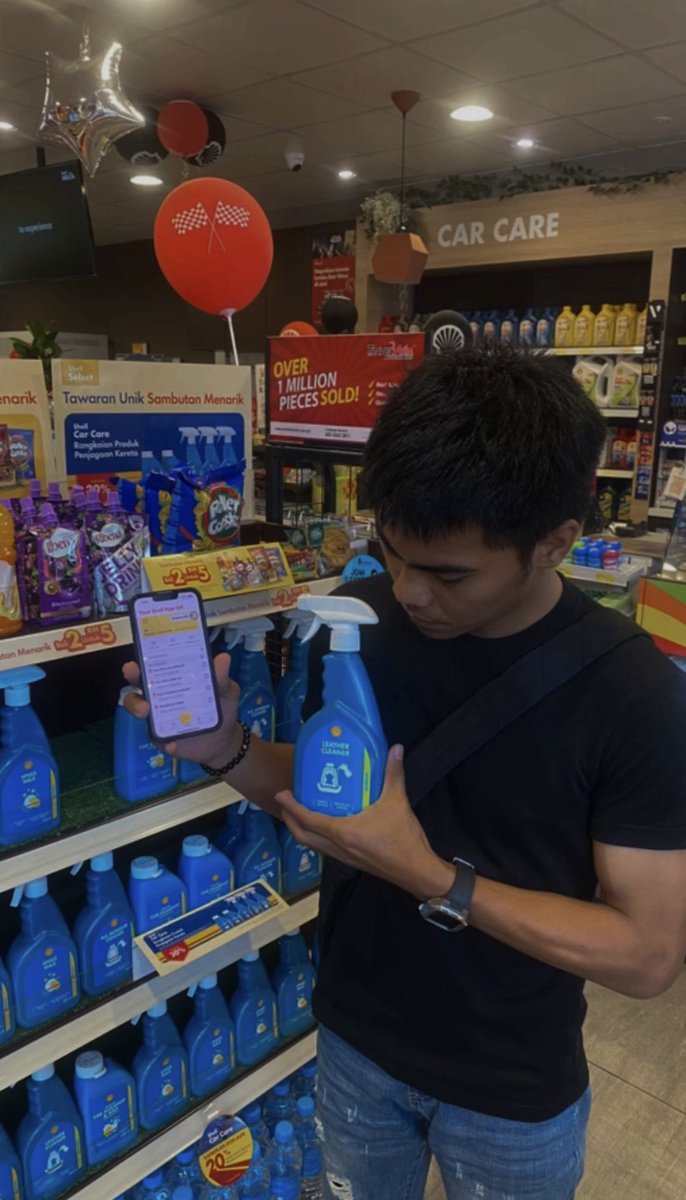 4rshrf's tweet image. Experience the joy of a pristine ride with Shell Car Care products! 🚗✨
Enjoy the ultimate car care journey and seize the opportunity to earn extra 500 BonusLink points!
#PowerUpYourRewards #ShellApp #ShellCarCare #Shell
#ShellMalaysia #ShellRewards #fuelrewards #BonusLink