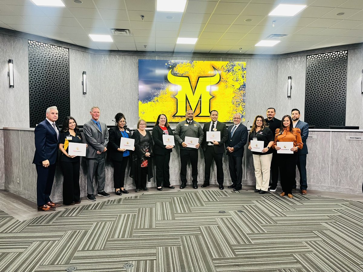 Congratulations to our Northeast schools on your Purple Star Recognition. Our military community is in great hands. 💜@phsmats @ParklandPreK @ParklandES @ParklandMS @TerraceDolphin @desertaire_yisd @NorthStarESYISD @monica152712
