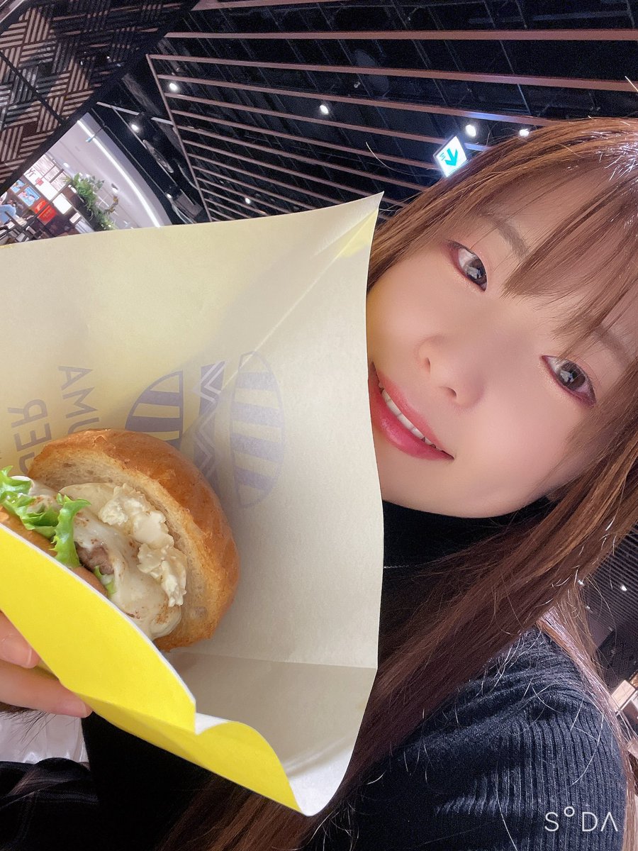 OMATSU_COOK's tweet photo. 今日はアウトレットに来てます🚗³₃
ランチはこちらっ‼️

 #シマウマバーガー https://t.co/5X4khV5wDp