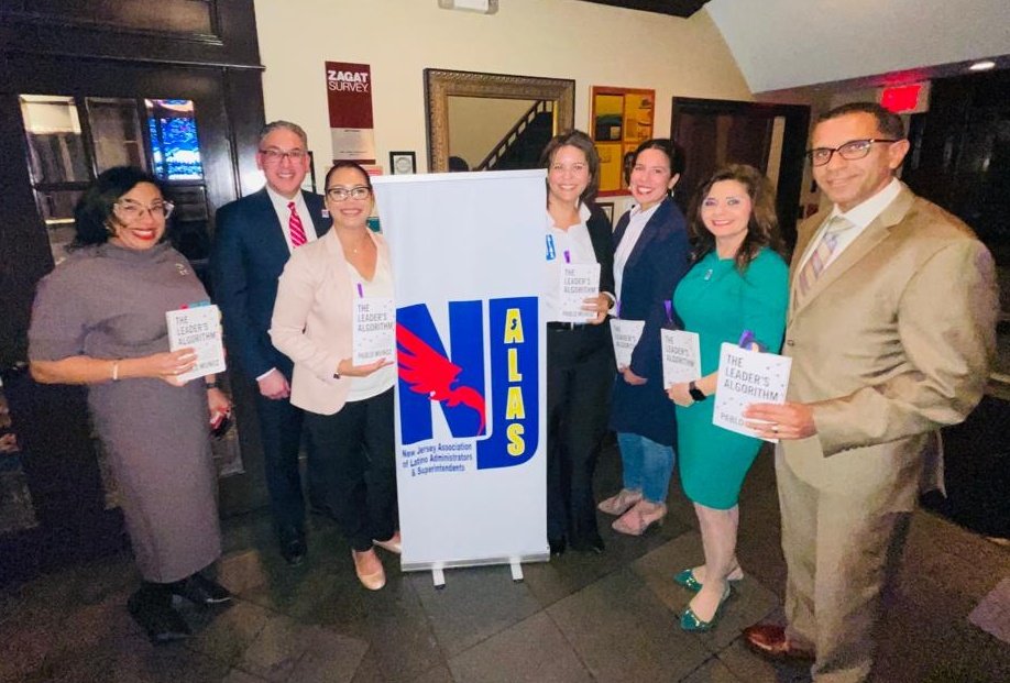 Mrs. Akauola tweet media