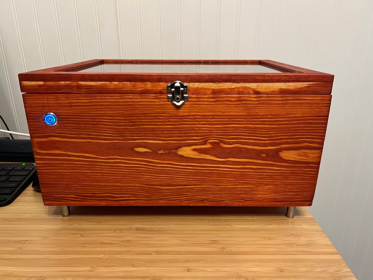 design_seagull's tweet image. Eco-Friendly Innovation: Bamboo Shadow Box Computer Housing with Glass Door 🌿💻
#BambooTech #SustainableComputing #InnovativeDesign #EcoFriendlyTech #GreenTechnology #BambooShadowBox #ComputerHousing #GlassDoorPC #TechInnovation #SustainableLiving #SmartDesign…
