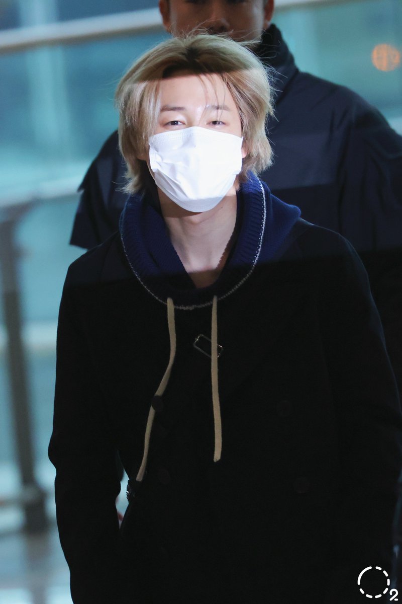 _oxygenO2's tweet image. 231116 지민 인천 출국 

˗ˋˏᐢ &amp;gt;̯-̮&amp;lt;̯ ᐢˎˊ˗   
푸석푸석강아띠…

#지민 #JIMIN #BTS #방탄소년단
@BTS_twt