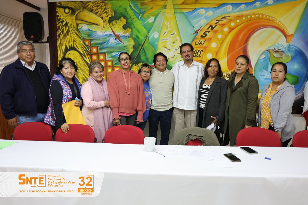 snteseccion32's tweet photo. El trabajo permanente y cercano a nuestras y nuestros agremiados, fortalece nuestra principal herramienta de lucha, la UNIDAD, pues la fuerza del sindicato está en la base.

En el #SNTE32 y en el #EquipoPolítico ¡Todos somos Uno y Uno somos Todos! https://t.co/ST6qwArn2e