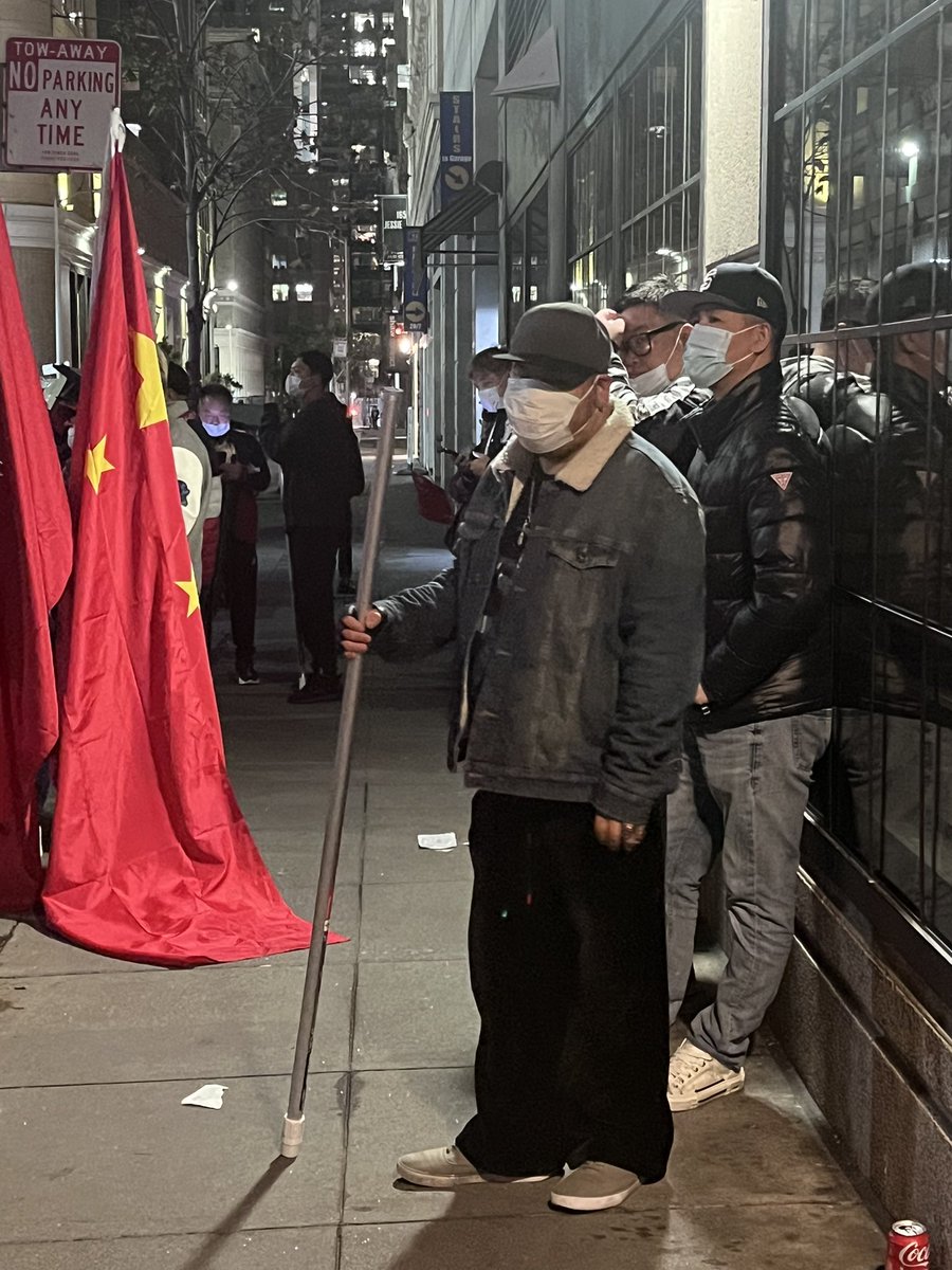 Harassment and assault happening at the protest zone. Pro-Beijing protesters coming after peaceful activists on our side to actively attack and instigate violence.