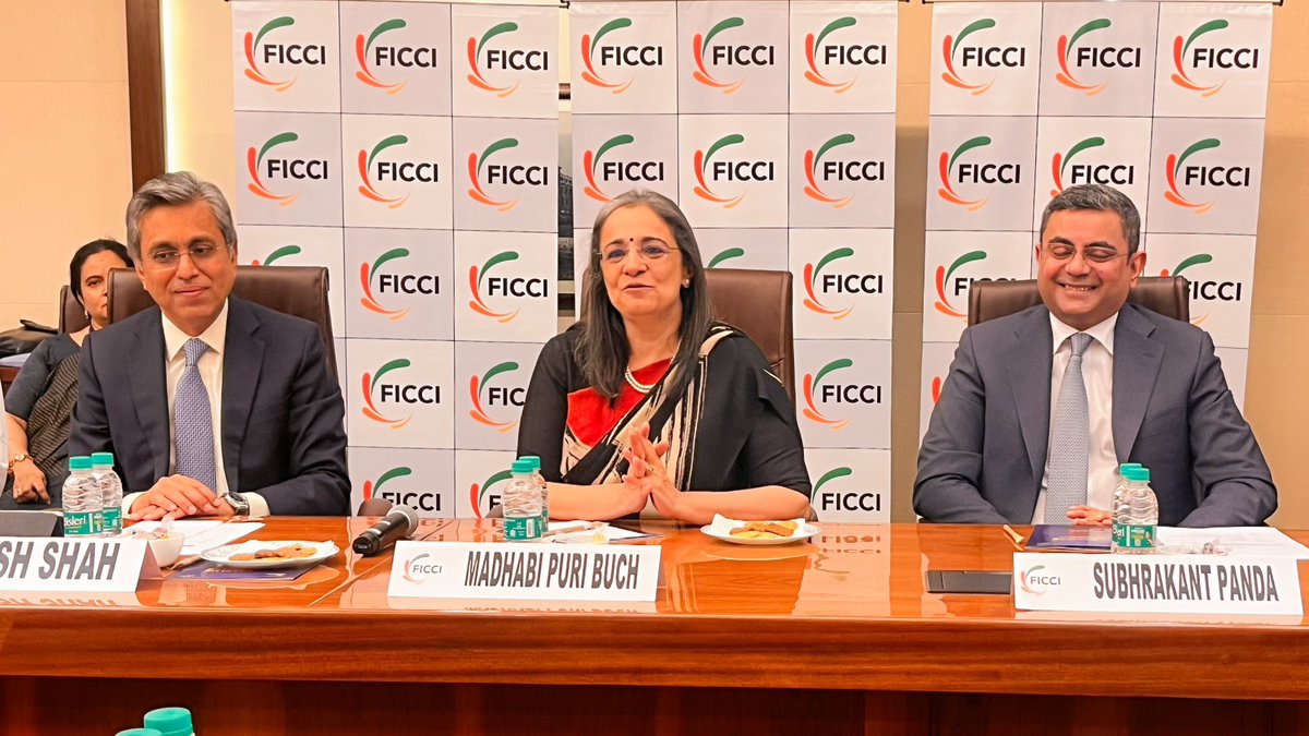 ficci_india's tweet photo. .@SEBI_India chairperson Ms Madhabi Puri Buch interacting with industry at the FICCI’s #CAPAM2023 at @NSEIndia in Mumbai today. https://t.co/Ahzb0OnZy9