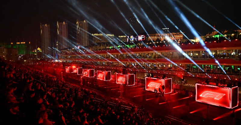 F1's tweet photo. Watch the 2023 Las Vegas Grand Prix Opening Ceremony LIVE! 🎲

⏰ Starts 05:30 UTC on our official YouTube channel ⤵️

#F1 #LasVegasGP