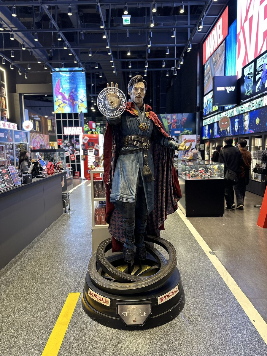 MARVEL_mcs's tweet image. 【마블컬렉션 #뉴히어로】

마블컬렉션에 새로운 히어로가 등장!
닥터스트레인지와 스타로드, 캡틴까지!

새로운 히어로와 함께 마블컬렉션에서
추억을 만들어보세요

#MARVELCOLLECTION