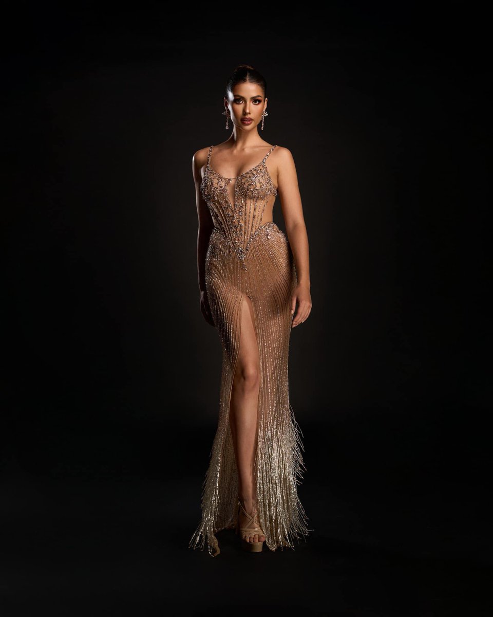 SupportQueenAnn's tweet photo. 👑 Anntonia Porsild Thailand 🇹🇭
.
#AnntoniaThailand 
#MissUniverseThailand2023 
#MissUniverse2023 
#72ndMissUniverse https://t.co/vrU7vM3U9t