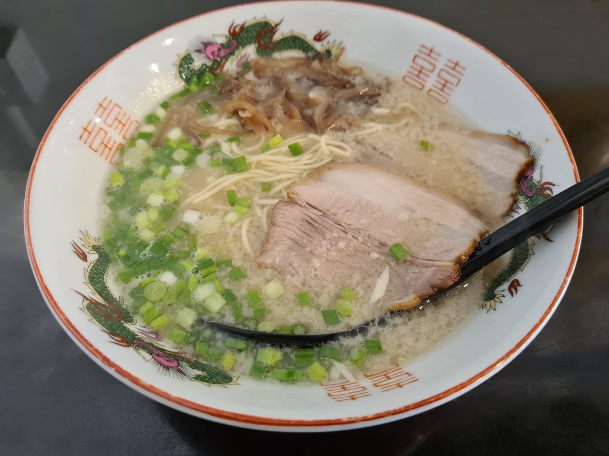 TTOOPPTTTOOOPPP's tweet photo. Thread นี้เราจะมาแชร์ร้าน Ramen ในดวงใจของเราค่าาา!!!!🍜

เส้นจริง ลวกจริง หมูชาชูไม่ใช่หมูสไลซ์ ไม่จกตา ไม่แกะซองมาทำให้กินแน่นอนค่ะ

#อร่อยบอกต่อ #อร่อยไปแดก
@aroii @Kin24hrs https://t.co/pU4QVIdSuY