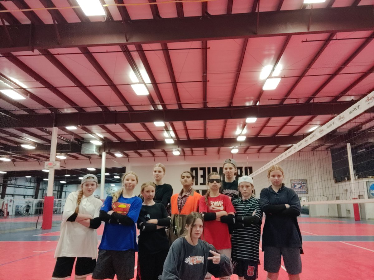13White_Premier's tweet photo. The Adam Sandler Practice https://t.co/3hJ7IX6kcU