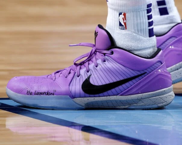 kobe 4 devin booker pe