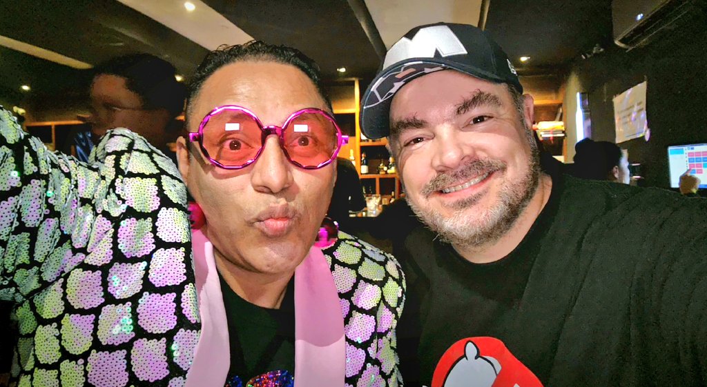 JRPalaciosChapa's tweet photo. Muchas felicidades a mi compadre, colega, socio, hermano Rayado y amigo @pacoshows por la Gran Apertura de uno de sus sueños, hechos realidad - #lacuevadepacoshow

Visítenlo en Ave. Paseo De Los Leones #2212 en Cumbres 2ndo Sector.

#PacoShow
#LaCuevaDePacoShow https://t.co/ACRMyiKhNx