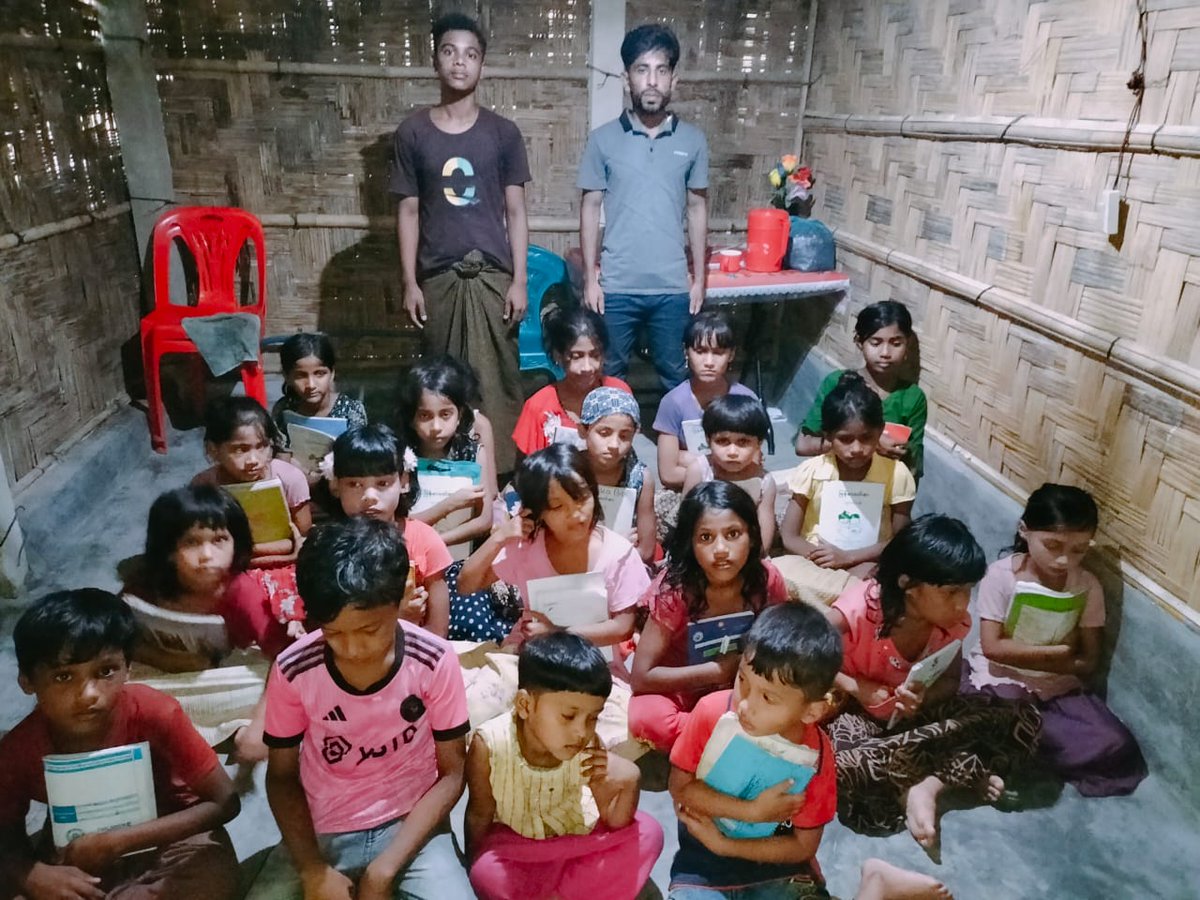 rgplatform's tweet photo. We are providing education to the children of our every individual Rohingya Community through @rgplatform. 

Shelter (04)
Teacher : Rohim Ullah https://t.co/HsdLzy4tmH
