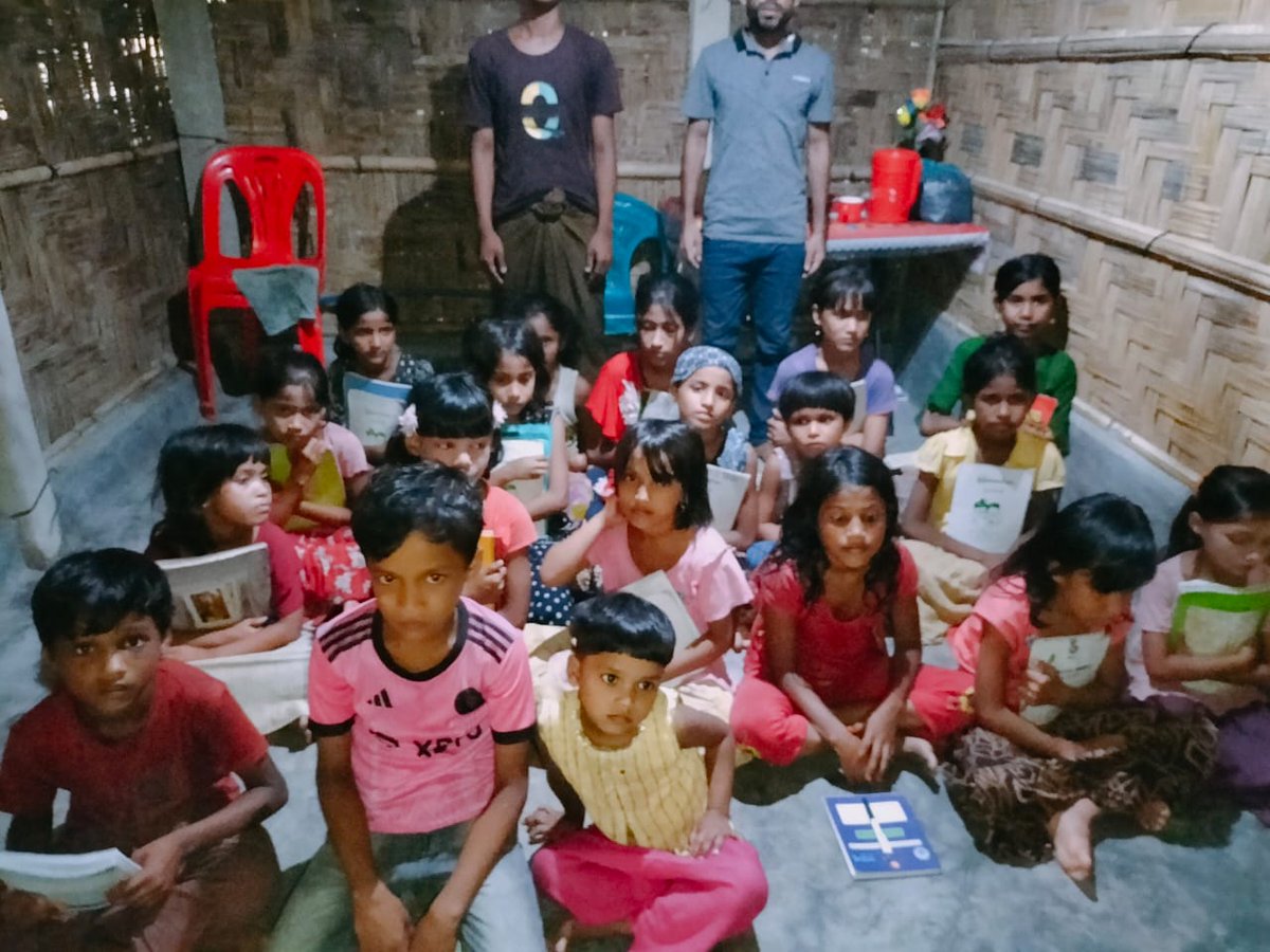 rgplatform's tweet photo. We are providing education to the children of our every individual Rohingya Community through @rgplatform. 

Shelter (04)
Teacher : Rohim Ullah https://t.co/HsdLzy4tmH