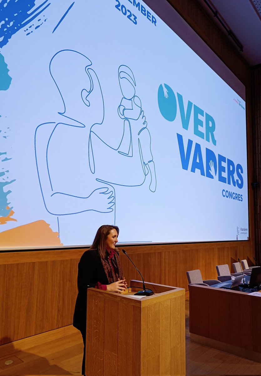 GelijkeKansen's tweet image. Minister @RuttenGwendolyn leidt het #vadercongres in. Het sluitstuk van projecten over het doorbreken van #stereotypen rond mannelijkheid en #vaderschap. #zorg #gender @ABB_Vlaanderen