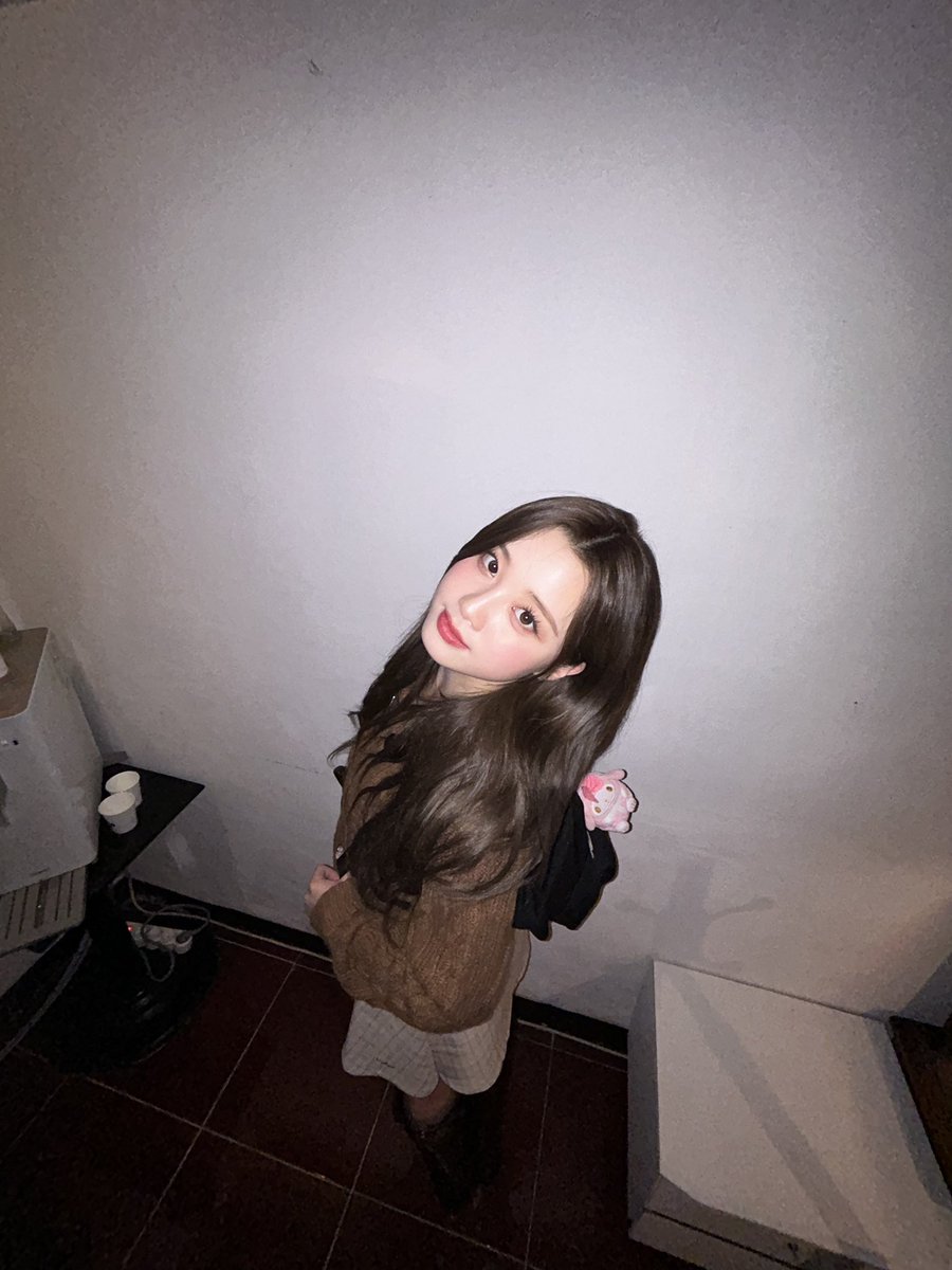 CUBE_LIGHTSUM's tweet photo. [#나영] 수험생 썸잇 수능 잘 봤나~ ❤️ 
하루종일 응원하고 있어 
좋은 결과 있길 💖 https://t.co/rP91SAai2C