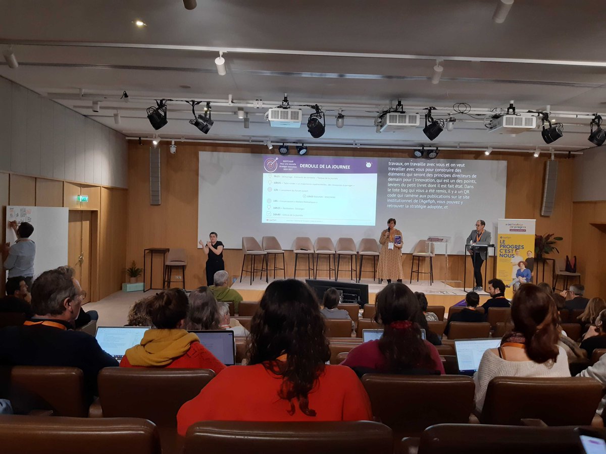 ZeroChomeurLD's tweet photo. Ouverture du Bootcamp de l'innovation "#Emploi  &amp; #Handicap" d'@Agefiph_ pour participer à la construction de la stratégie innovation 2023-27. Mot d'introduction du président @ChristopheRoth et présentation de la journée par @v_bustreel Directrice Innovation Evaluation Stratégie https://t.co/VUUhD6pbCT