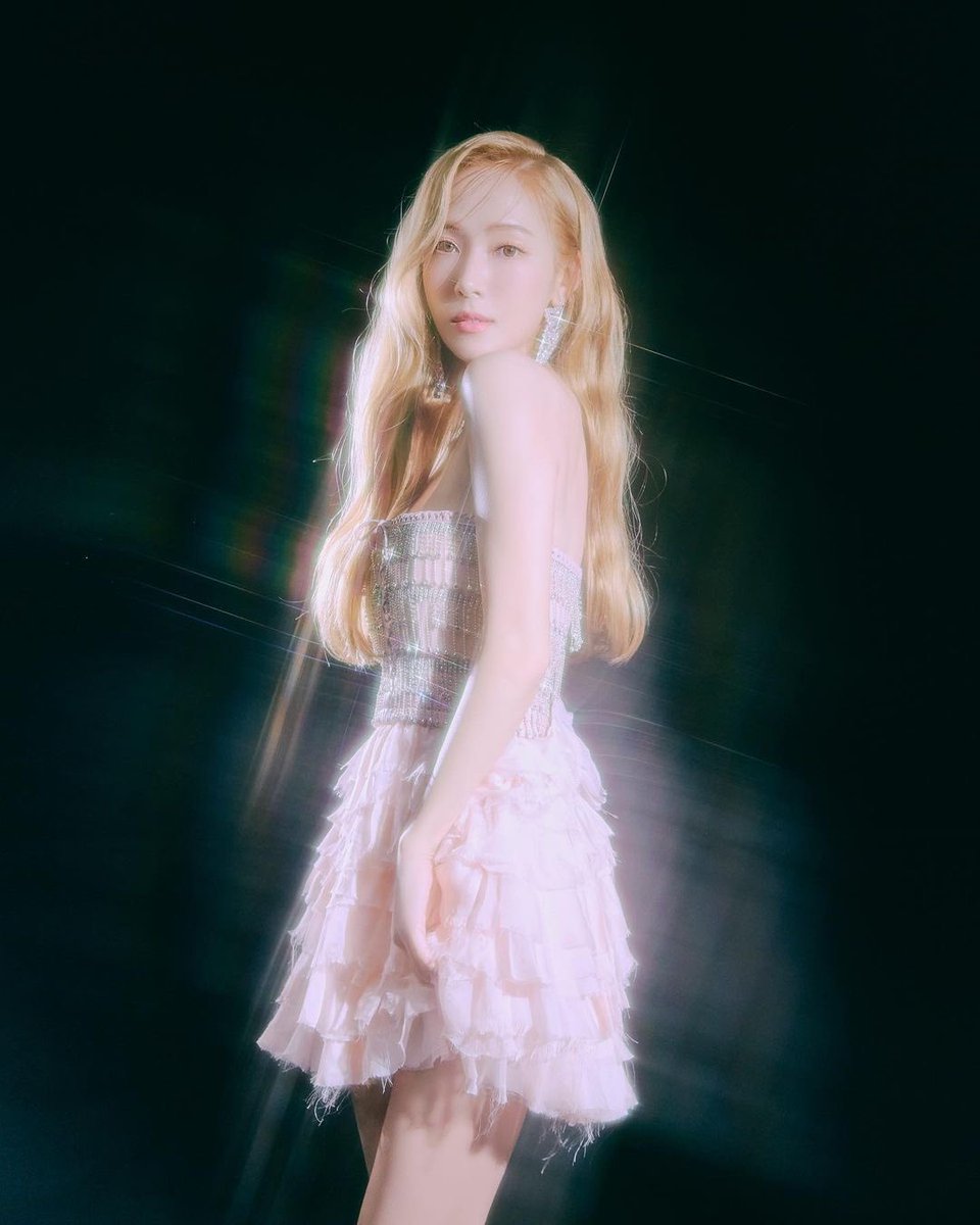 sicafiles's tweet photo. JESSICA JUNG
The 4th Mini Album [BEEP BEEP]

Concept Photo #2

2023.11.22 12PM (KST) https://t.co/J3zx6tSOTS