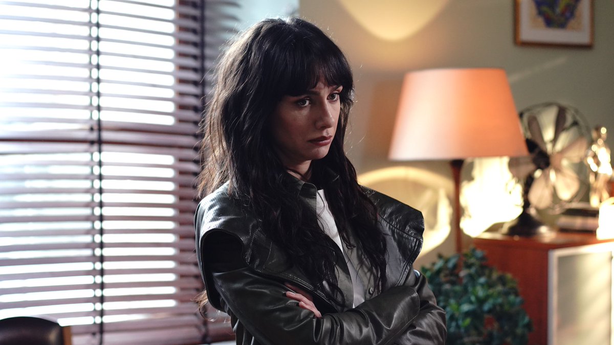 birderdimvartv's tweet photo. Yeni bölüm için akşamı heyecanla beklerken, #BirDerdimVar'dan yeni kareler! 😍
@ayna_yapim @mvoofficial @ayyapim @kanald
@BrcAkalay #EylülErsöz #AvaYaman #AtaberkMutlu #EzgiGör #EfePoylu https://t.co/kiNzvbdjlQ