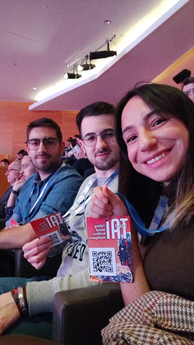 #TAIGranada hablamos de Inteligencia Artificial 🤍