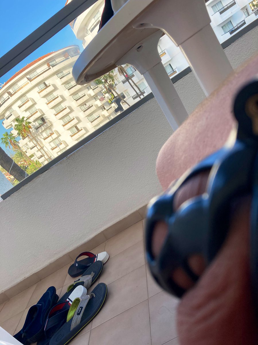 LockedSub7's tweet photo. Rise and shine ☀️ 🔐
Some of our neighbours are probably used to see my #locked #dick every morning by now😂
@public_exhib @Menpublicexpose @GayChastityRTs #gayexhib #exhib #gay #chastity https://t.co/xqTretCLXM