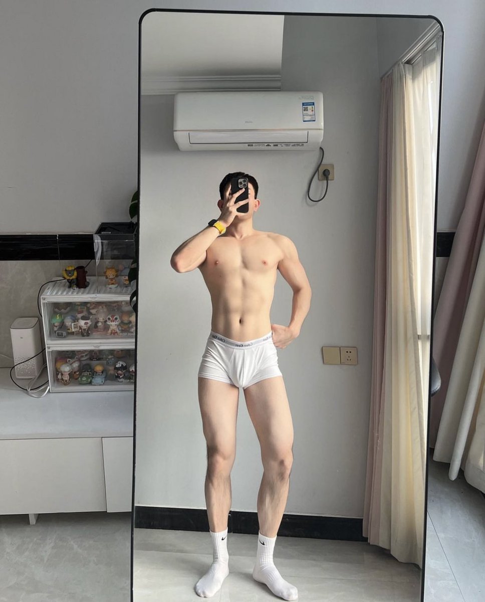 zz021212's tweet photo. 🧦 https://t.co/zSQwZf6vDx