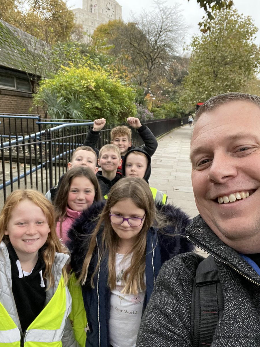 CarrfieldPA's tweet photo. Good morning from the best group on the Year 4 London residential! We are off past Westminster Abbey to the Houses of Parliament and then the London Eye later. #AstreaPD #ProudToBeCarrfield https://t.co/1w8Q3r8ygX