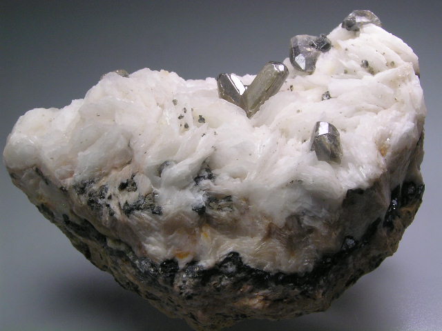 t_mineral812's tweet photo. #Rosasite #Cerussite #Goethite #Brookite https://t.co/ZUzxdKvRur