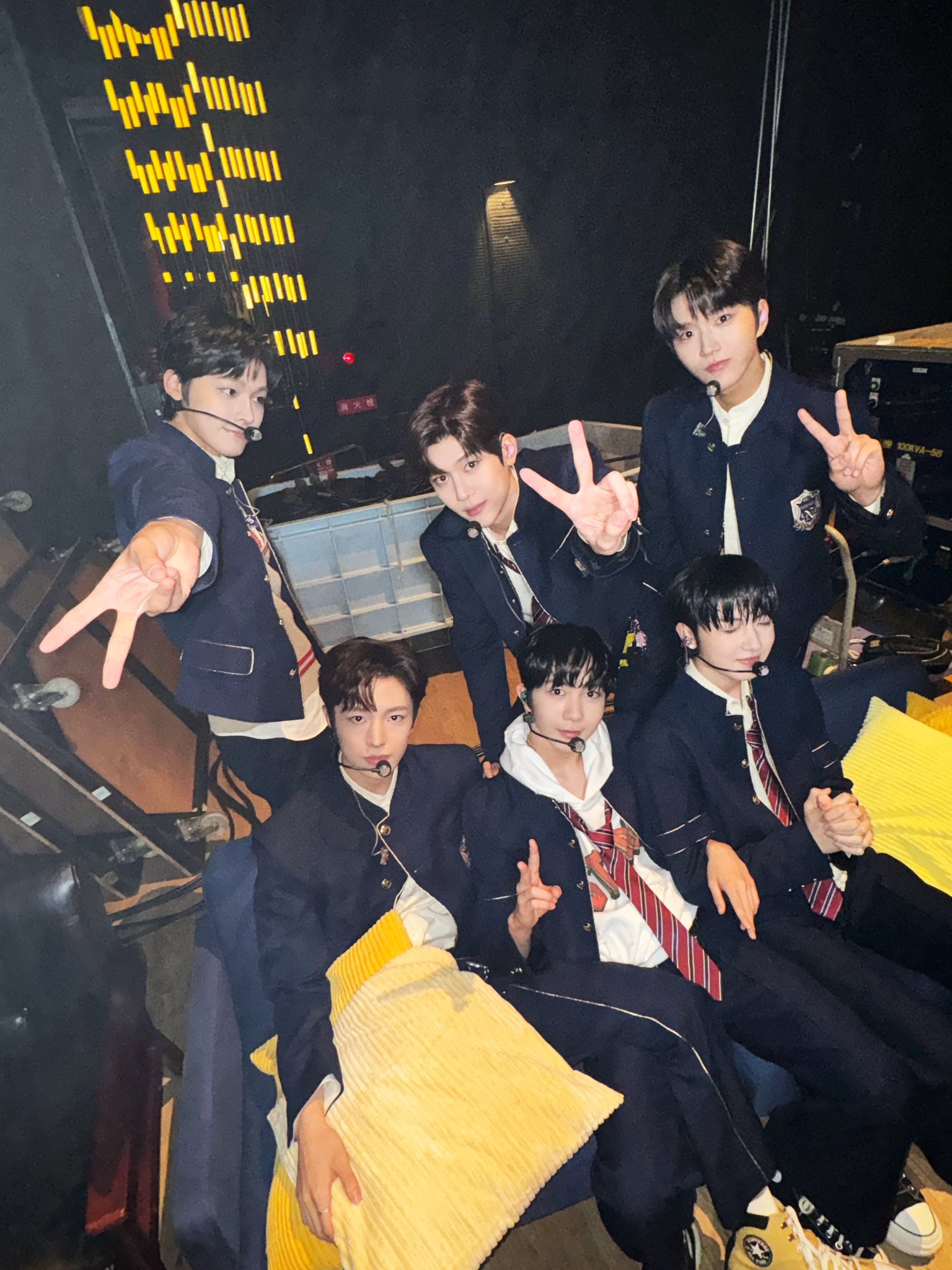 F_C2Mulb0AAM33d?format=jpg&name=large